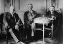 Stresemann, Chamberlain und Briand in Locarno 1925 IMG