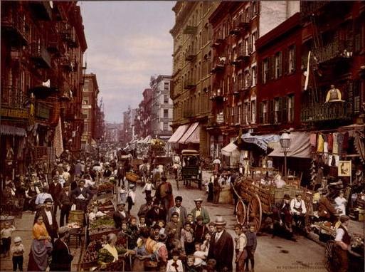 Mulberry Street, New York City, coloured photochrom, c. 1900, unknown photographer, Detroit Publishing Co.; source: Library of Congress, Prints and Photographs Division Washington, http://hdl.loc.gov/loc.pnp/cph.3g04637.