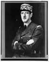 Charles de Gaulle (1890–1970), Schwarz-weiß-Photographie, 1942, Photograph unbekannt; Bildquelle: Library of Congress cph 3b42159, online: http://www.loc.gov/pictures/resource/cph.3b42159/.