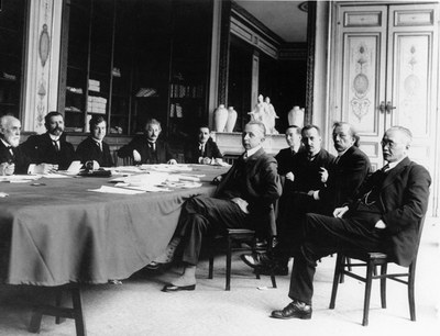 International Committee on Intellectual Cooperation, Commissions and Committees, Schwarz-Weiß-Photographie, unbekanntes Jahr, unbekannter Photograph; Bildquelle: United Nations Archives at Geneva, http://libraryresources.unog.ch/content.php?pid=279421&sid=2301704. 